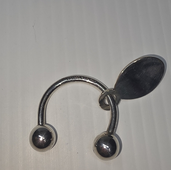 Return to Tiffany Oval Tag Screwball Key Ring in Sterling Silver 925 - Picture 7 of 9